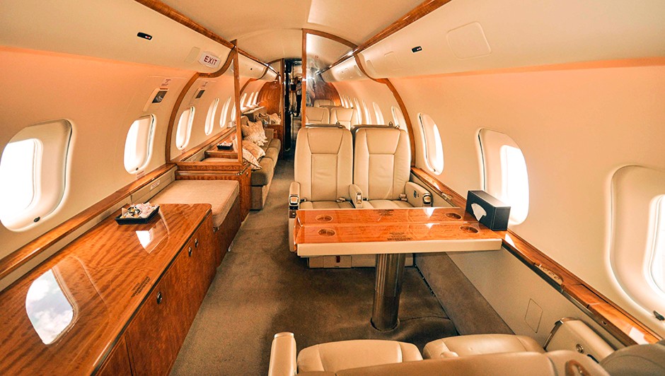самолет Bombardier Global 5000